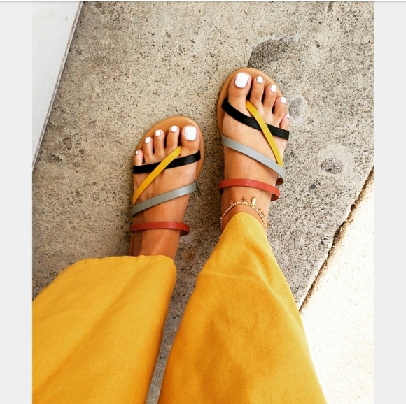 🆕️//The Justine// multi color strappy sandal - Picture 3 of 7